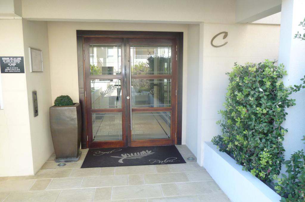Stunning 2 Bed, 2 Bath Apt On The Cannes Sea Front Has Swimming Pool And Is A Secure Modern Building 464 Dış mekan fotoğraf