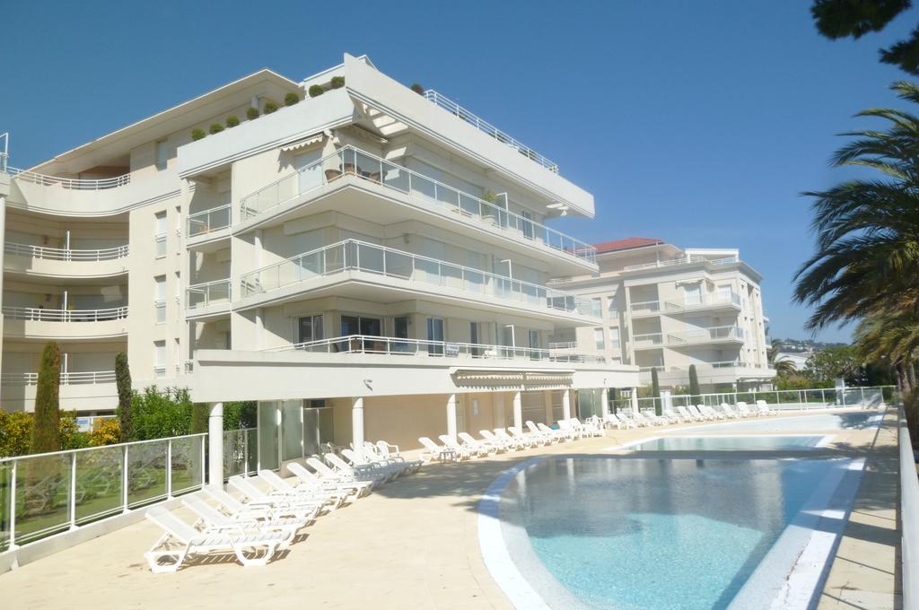 Stunning 2 Bed, 2 Bath Apt On The Cannes Sea Front Has Swimming Pool And Is A Secure Modern Building 464 Dış mekan fotoğraf