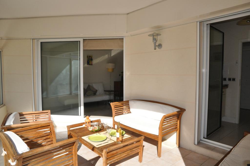 Stunning 2 Bed, 2 Bath Apt On The Cannes Sea Front Has Swimming Pool And Is A Secure Modern Building 464 Dış mekan fotoğraf