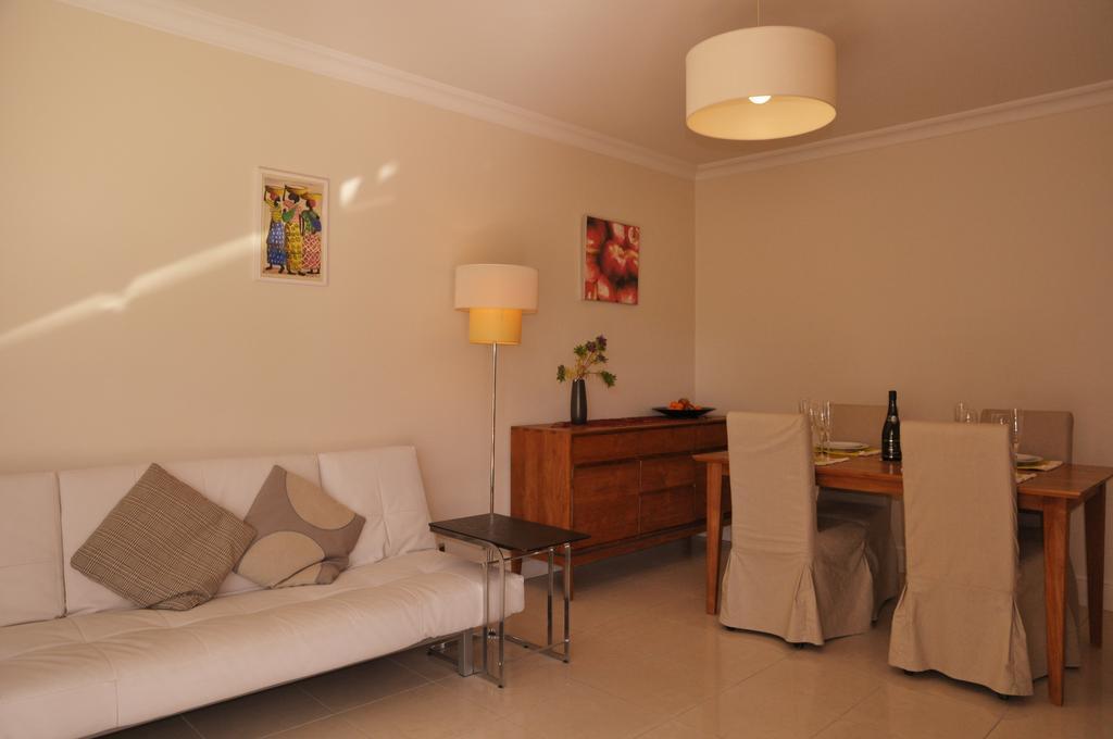 Stunning 2 Bed, 2 Bath Apt On The Cannes Sea Front Has Swimming Pool And Is A Secure Modern Building 464 Dış mekan fotoğraf