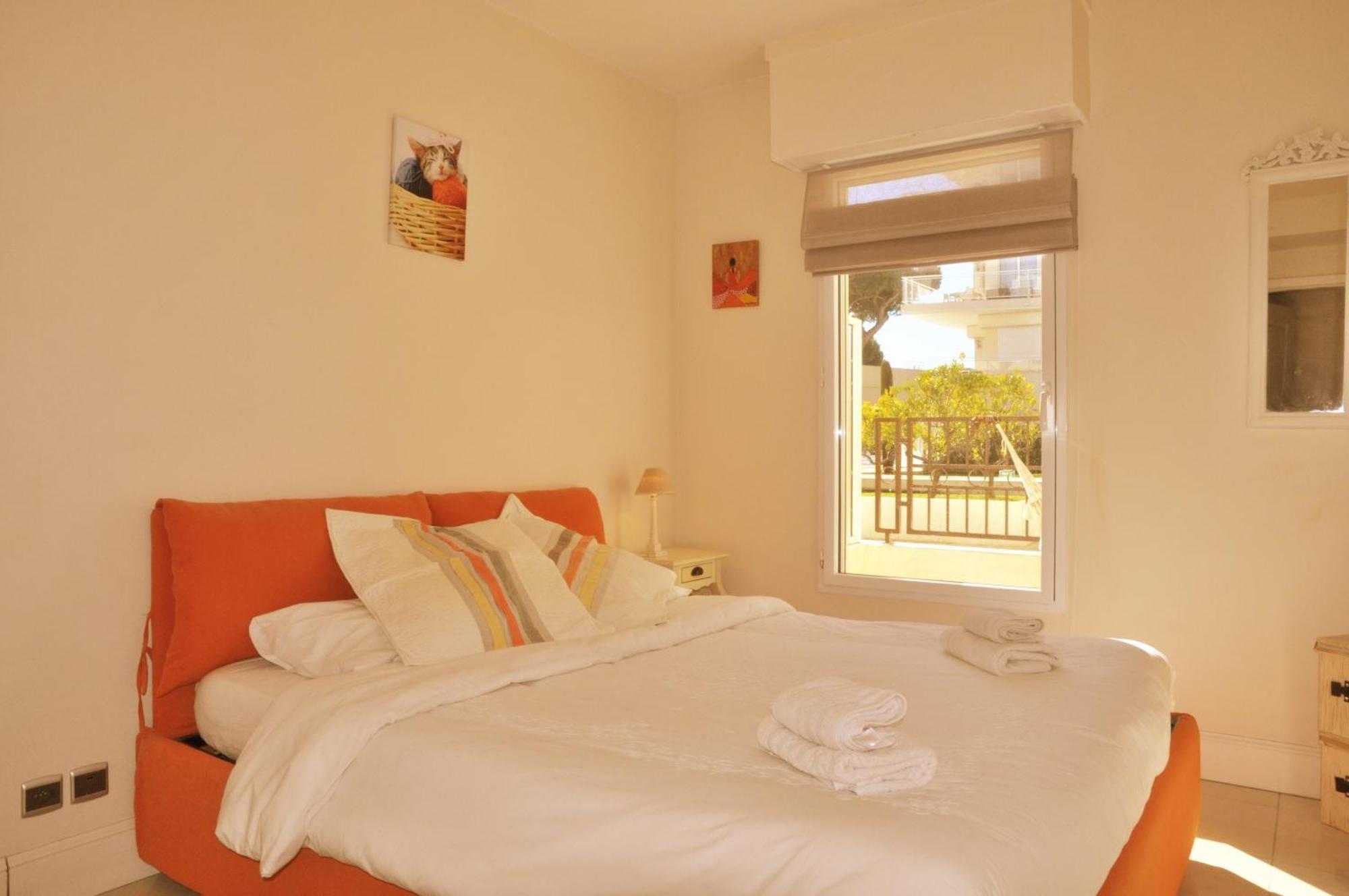 Stunning 2 Bed, 2 Bath Apt On The Cannes Sea Front Has Swimming Pool And Is A Secure Modern Building 464 Dış mekan fotoğraf
