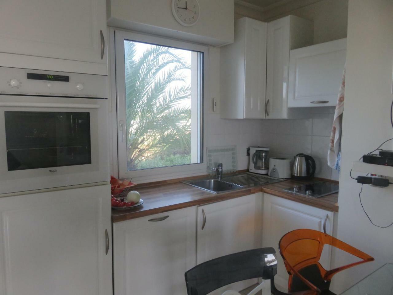 Stunning 2 Bed, 2 Bath Apt On The Cannes Sea Front Has Swimming Pool And Is A Secure Modern Building 464 Dış mekan fotoğraf