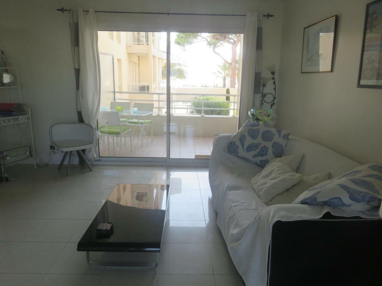 Stunning 2 Bed, 2 Bath Apt On The Cannes Sea Front Has Swimming Pool And Is A Secure Modern Building 464 Dış mekan fotoğraf