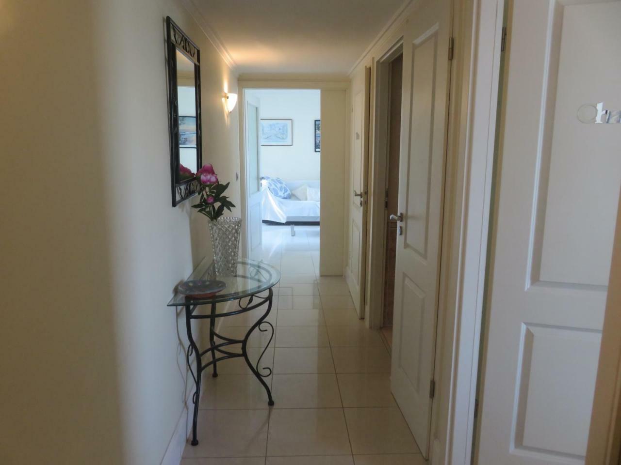 Stunning 2 Bed, 2 Bath Apt On The Cannes Sea Front Has Swimming Pool And Is A Secure Modern Building 464 Dış mekan fotoğraf